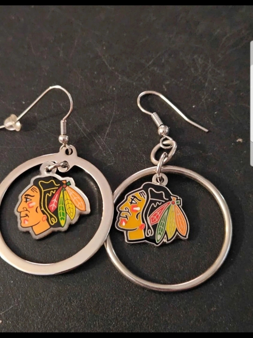 Aminco Chicago Blackhawks Floating Hoop Earrings